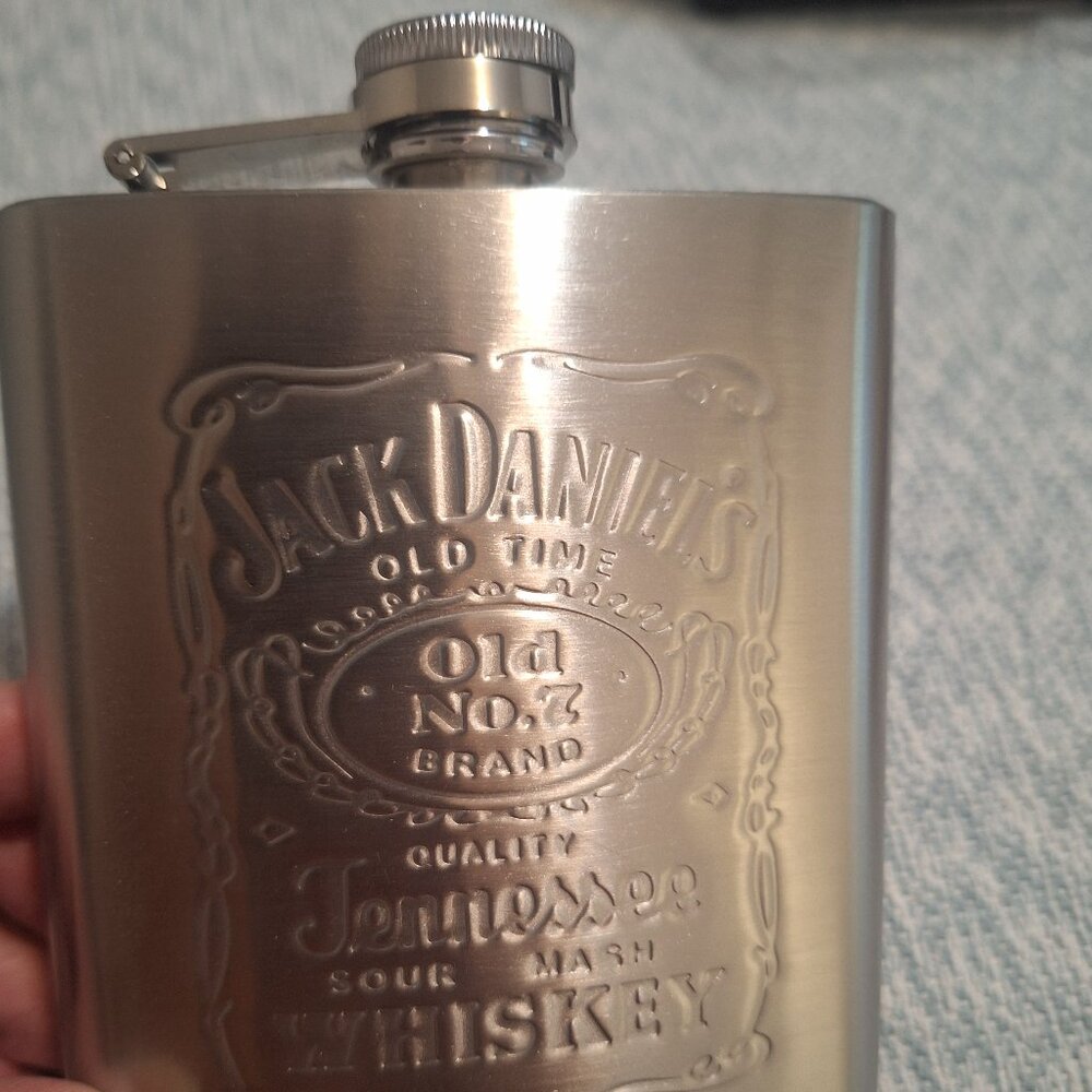 JACK DANIELS FLASK 8OZ STAINLESS STEEL Tennessee Whiskey